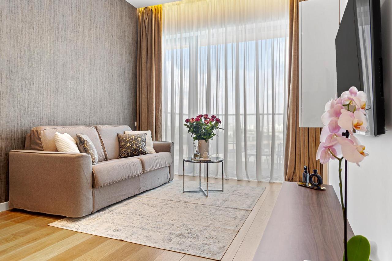 Appartamento One Herastrau Park *